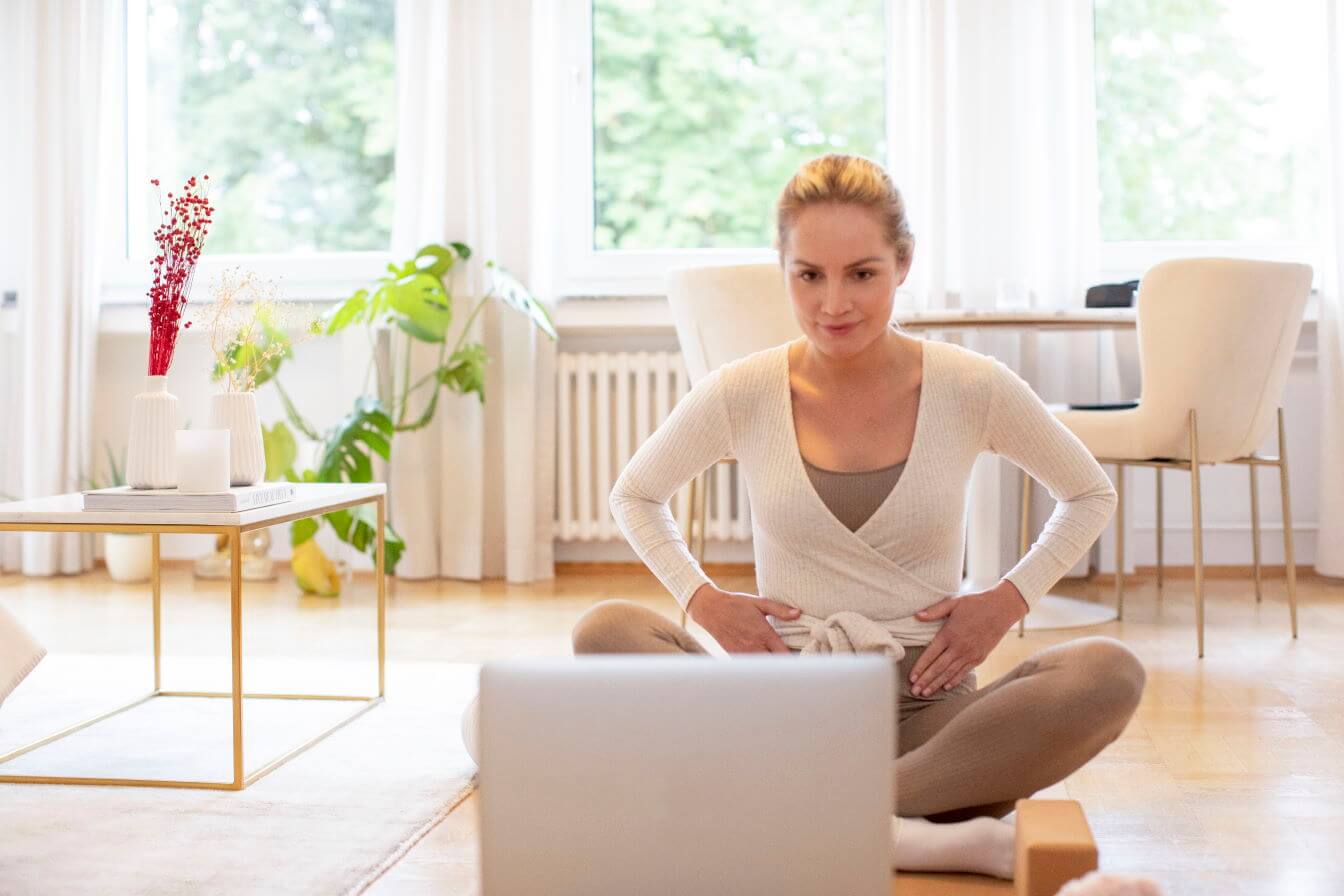 Wie Yoga schwangeren Selbstständigen hilft